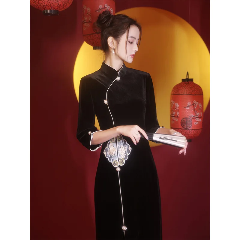 Злато кадифена рокля 2022 ново пролетта младежко Черно Ретро подобряване на къса рокля в китайски стил за жени Изображение 0