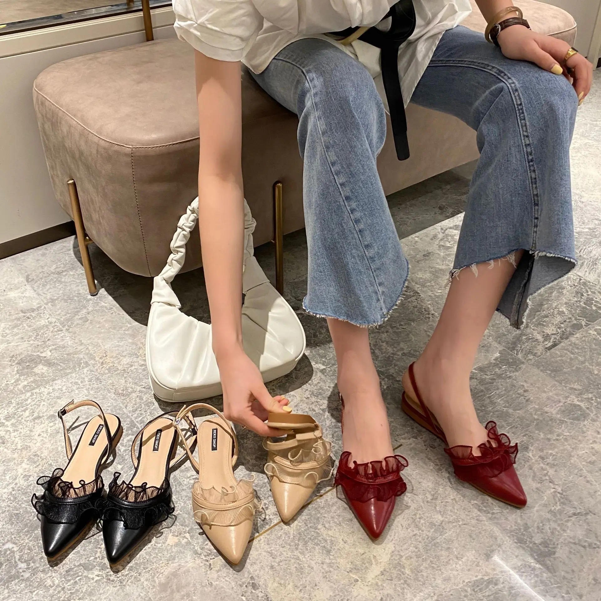 Летни Нови Модни Дантелени Сандали с остри пръсти 2020 г., Женски Кухи обувки в корейски стил Изображение 1